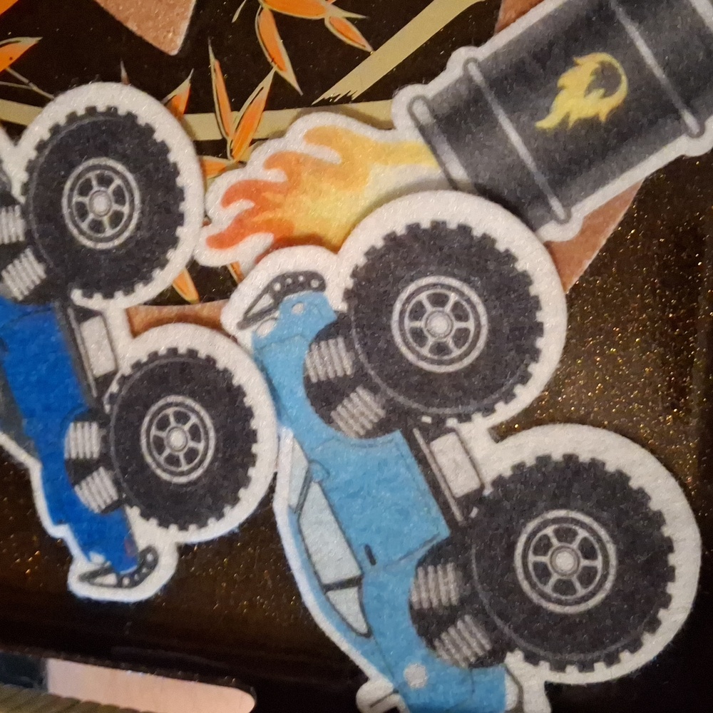 Monster Truck Feltboard Flannelboard Set Racetrack Flags - Picture 2 of 7